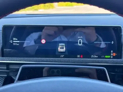 Photo 10 Ford Mustang  Mach-E 294ch Extended Range 91kWh Premium Propulsion