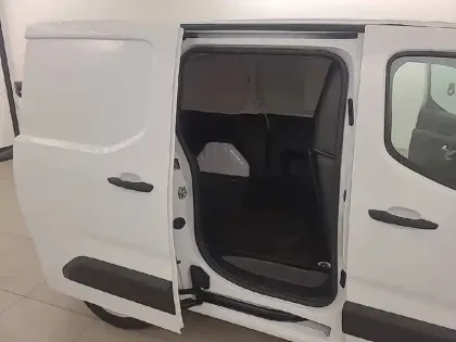 Photo 55 Peugeot Partner  FOURGON M 650 KG BLUEHDI 100 S&S BVM6