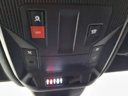 Photo 26 Peugeot 408  Hybrid 145 e-DCS6