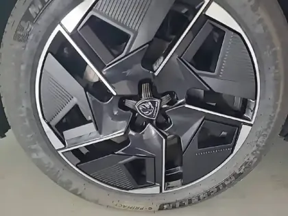 Photo 12 Peugeot 408  Hybrid 145 e-DCS6