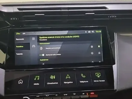 Photo 20 Peugeot 408  Hybrid 145 e-DCS6