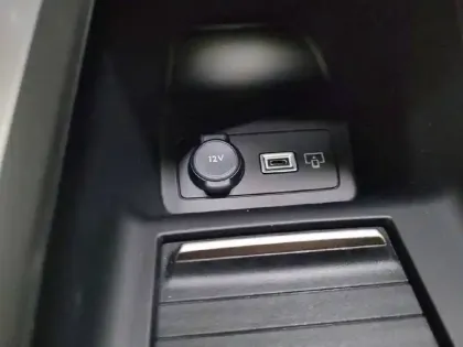 Photo 25 Peugeot 408  Hybrid 145 e-DCS6