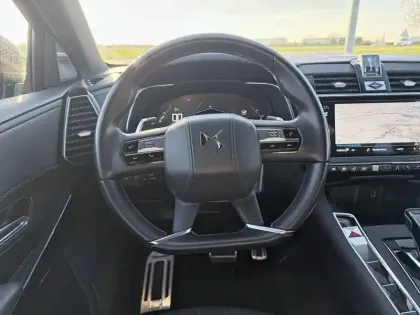 Photo 8 DS DS 7 Gén. I Ph1 Grand Chic 5