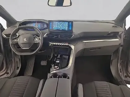 Photo 7 Peugeot 5008  Hybrid 136 e-DCS6