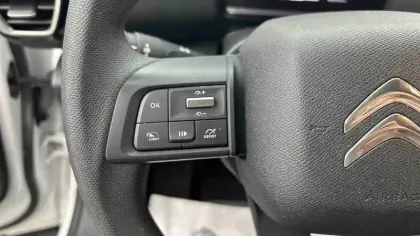 Photo 76 Citroën C4 e- 136 ch Automatique