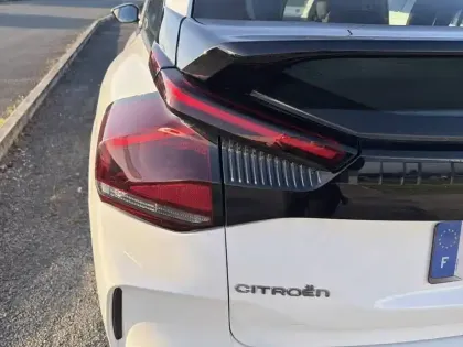 Photo 16 Citroën C4 e- 136 ch Automatique