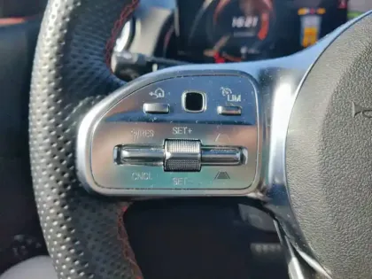 Photo 21 Mercedes GLB Gén. I (X247) Ph2 AMG Line 5