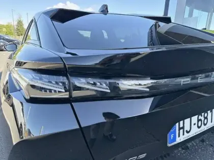 Photo 16 Peugeot 408  Hybrid 145 e-DCS6