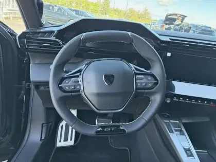 Photo 8 Peugeot 408  Hybrid 145 e-DCS6