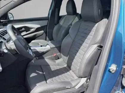 Photo 10 Peugeot 3008  Electrique 325 ch 4x4 73 kWh
