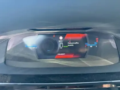 Photo 9 Peugeot 308  Electrique 55 kWh 156ch