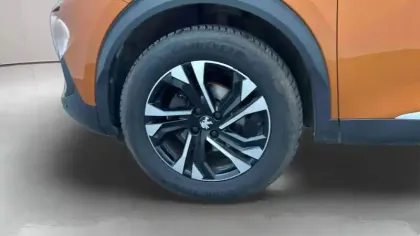 Photo 90 Peugeot 2008  PureTech 130 S&S EAT8