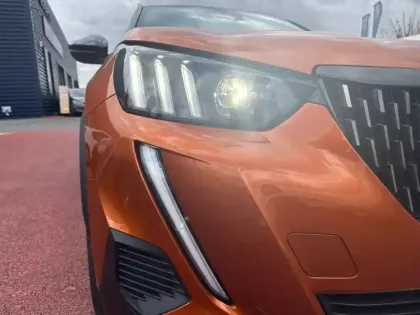 Photo 15 Peugeot 2008 Gén. II Ph1 NG GT 5