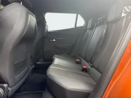 Photo 38 Peugeot 2008  PureTech 130 S&S EAT8