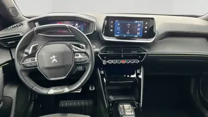 Photo 101 Peugeot 2008  PureTech 130 S&S EAT8