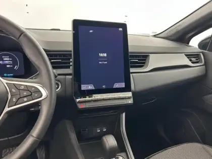 Photo 21 Renault Captur  E-Tech full hybrid 145 ch