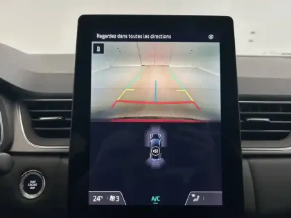 Photo 13 Renault Captur  E-Tech full hybrid 145 ch