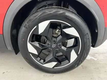 Photo 7 Renault Captur  E-Tech full hybrid 145 ch