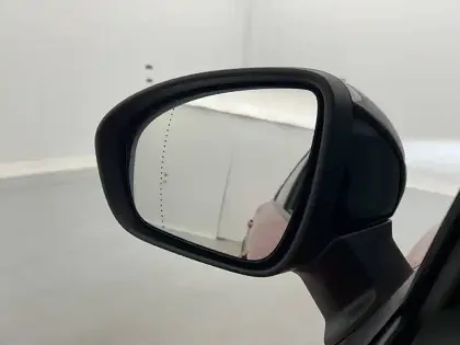 Photo 27 Renault Captur  E-Tech full hybrid 145 ch