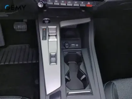 Photo 34 Peugeot 308  Hybrid 136 e-DCS6