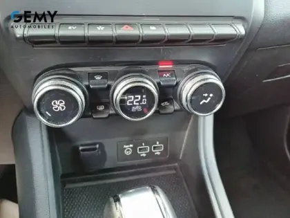Photo 14 Renault Captur  E-Tech 145 - 21