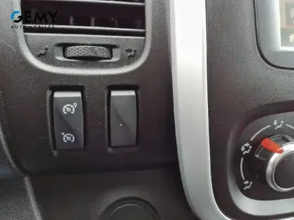 Photo 39 Renault Trafic  FGN L1H1 1000 KG DCI 120