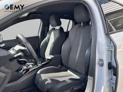 Photo 62 Peugeot 208  Electrique 50 kWh 136ch