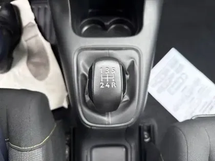 Photo 13 Citroën C3 Gén. III Ph2 Feel 5