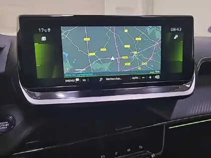 Photo 58 Peugeot 2008  PureTech 130 S&S EAT8