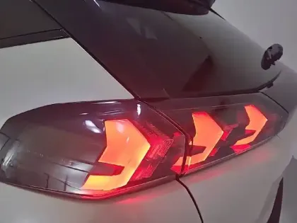 Photo 56 Peugeot 2008  PureTech 130 S&S EAT8