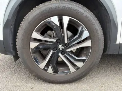 Photo 32 Peugeot 2008  PureTech 130 S&S EAT8