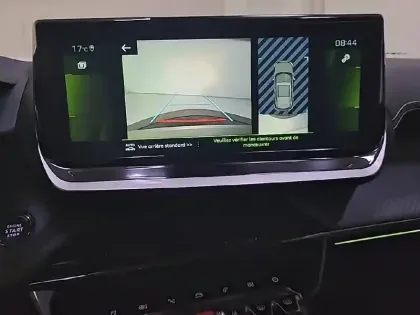 Photo 59 Peugeot 2008  PureTech 130 S&S EAT8