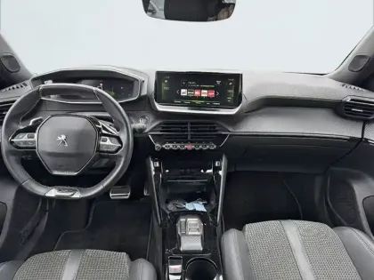 Photo 27 Peugeot 2008  PureTech 130 S&S EAT8