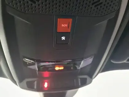 Photo 65 Peugeot 2008  PureTech 130 S&S EAT8