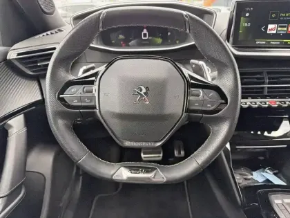 Photo 8 Peugeot 2008 Gén. II Ph1 NG GT 5