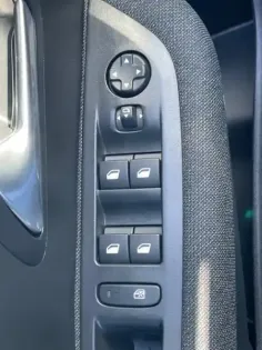 Photo 20 Peugeot 208  Hybrid 110 ch e-DCS6