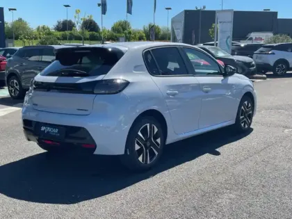 Photo 13 Peugeot 208  Hybrid 110 ch e-DCS6