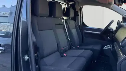 Photo 20 Opel Vivaro Gén. III Ph2 Sportive 4