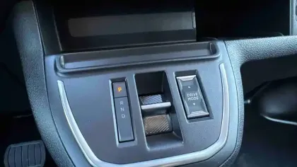 Photo 42 Opel Vivaro  FGN SPORTIVE DIESEL 180 CH M AUTOMATIQUE