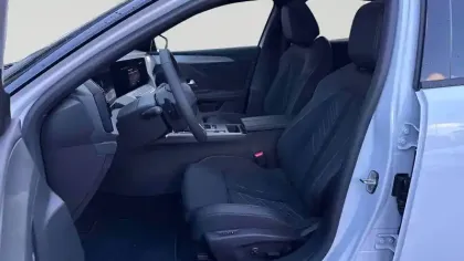 Photo 11 Opel Astra Gén. V Ph2 Ultimate 5