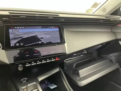 Photo 27 Peugeot 308  SW BlueHDi 130ch S&S EAT8