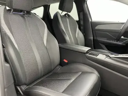 Photo 26 Peugeot 308  SW BlueHDi 130ch S&S EAT8