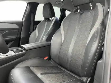 Photo 13 Peugeot 308  SW BlueHDi 130ch S&S EAT8