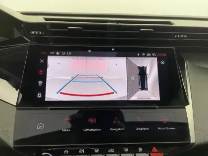 Photo 25 Peugeot 308  SW BlueHDi 130ch S&S EAT8