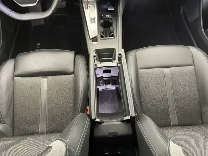 Photo 24 Peugeot 308  SW BlueHDi 130ch S&S EAT8