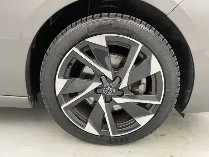 Photo 17 Peugeot 308  SW BlueHDi 130ch S&S EAT8