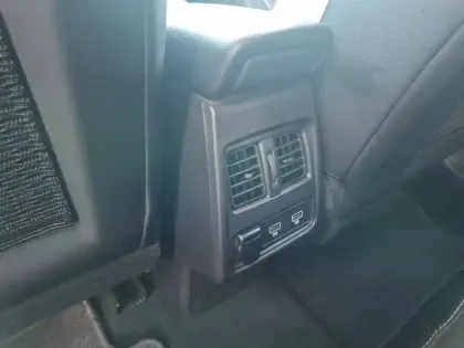 Photo 27 Renault Captur  TCe 130 EDC FAP