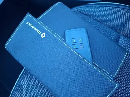 Photo 39 Renault Captur  TCe 130 EDC FAP