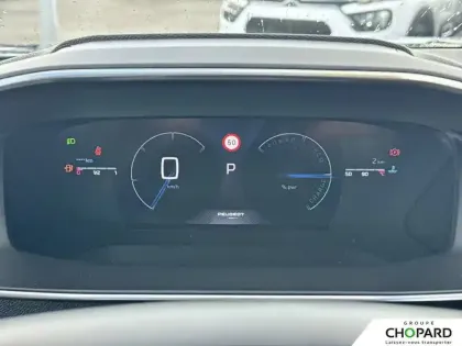 Photo 62 Peugeot 2008  Hybrid 145 e-DCS6