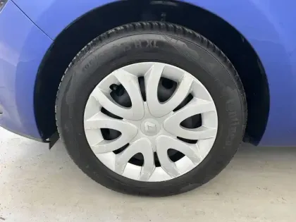 Photo 27 Renault Clio  1.2 16V 75